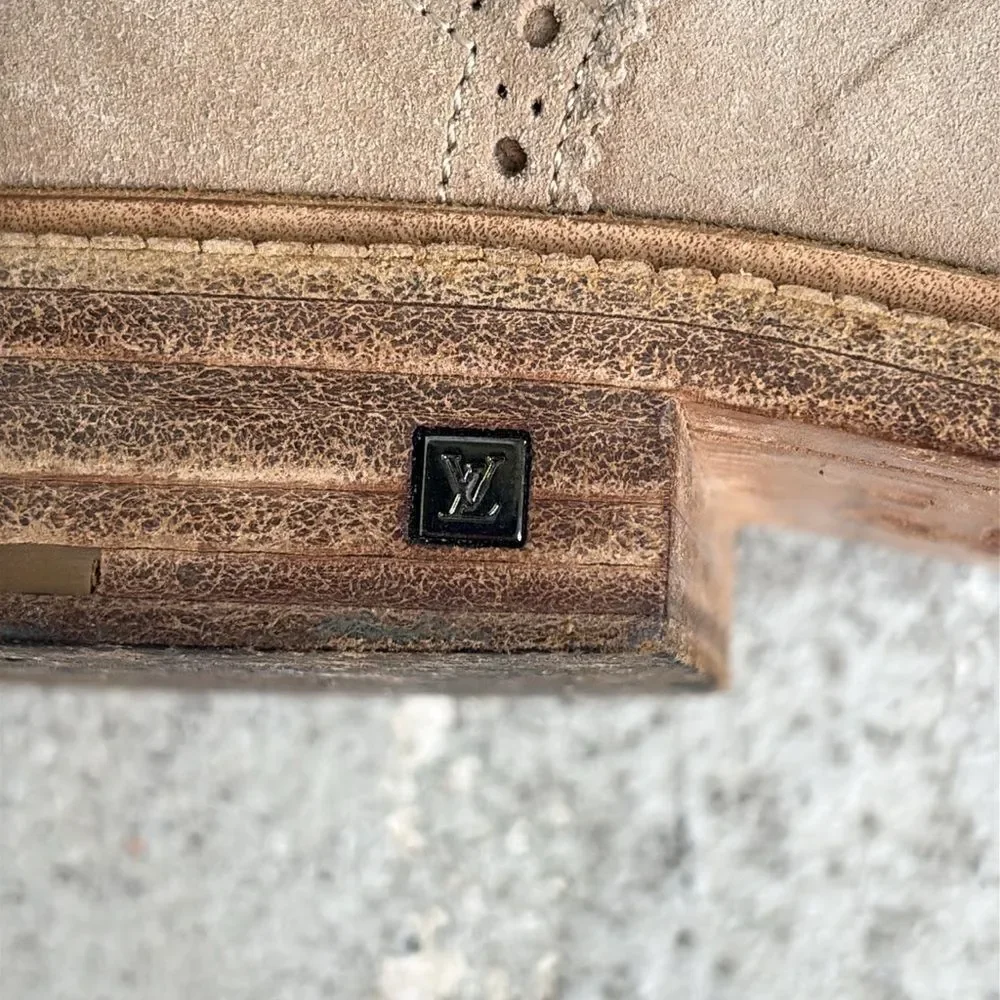 Louis Vuitton Brogues tan suede